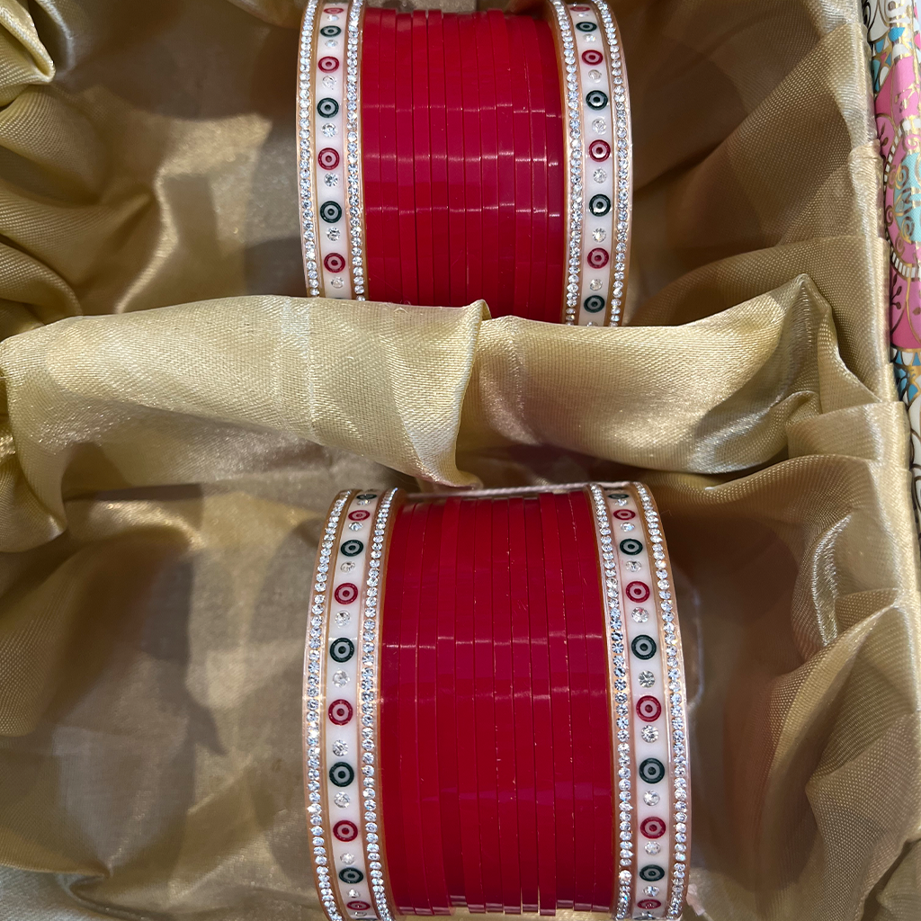 Simaran Red Chuda