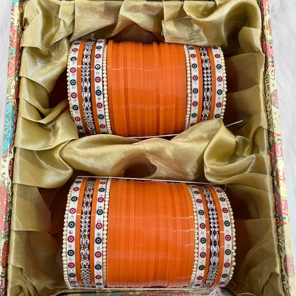 Garnisha Ad Chuda Set