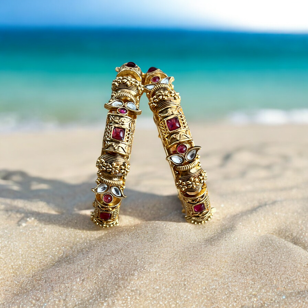 Garnisha Rajwadi Bangles Set