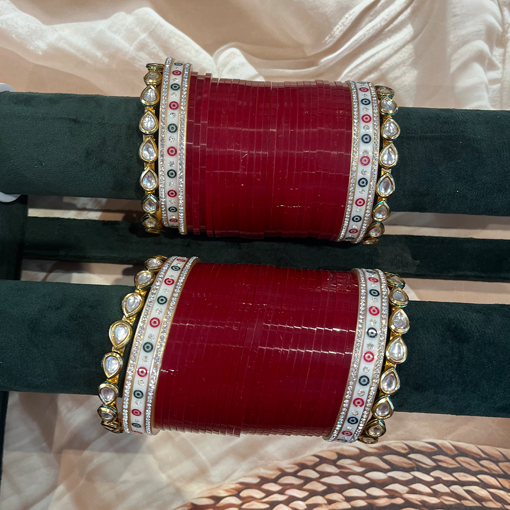 Garnisha Kundan Chuda Set