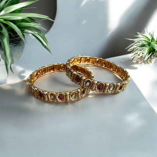 Garnisha Rajwadi Bangles Set