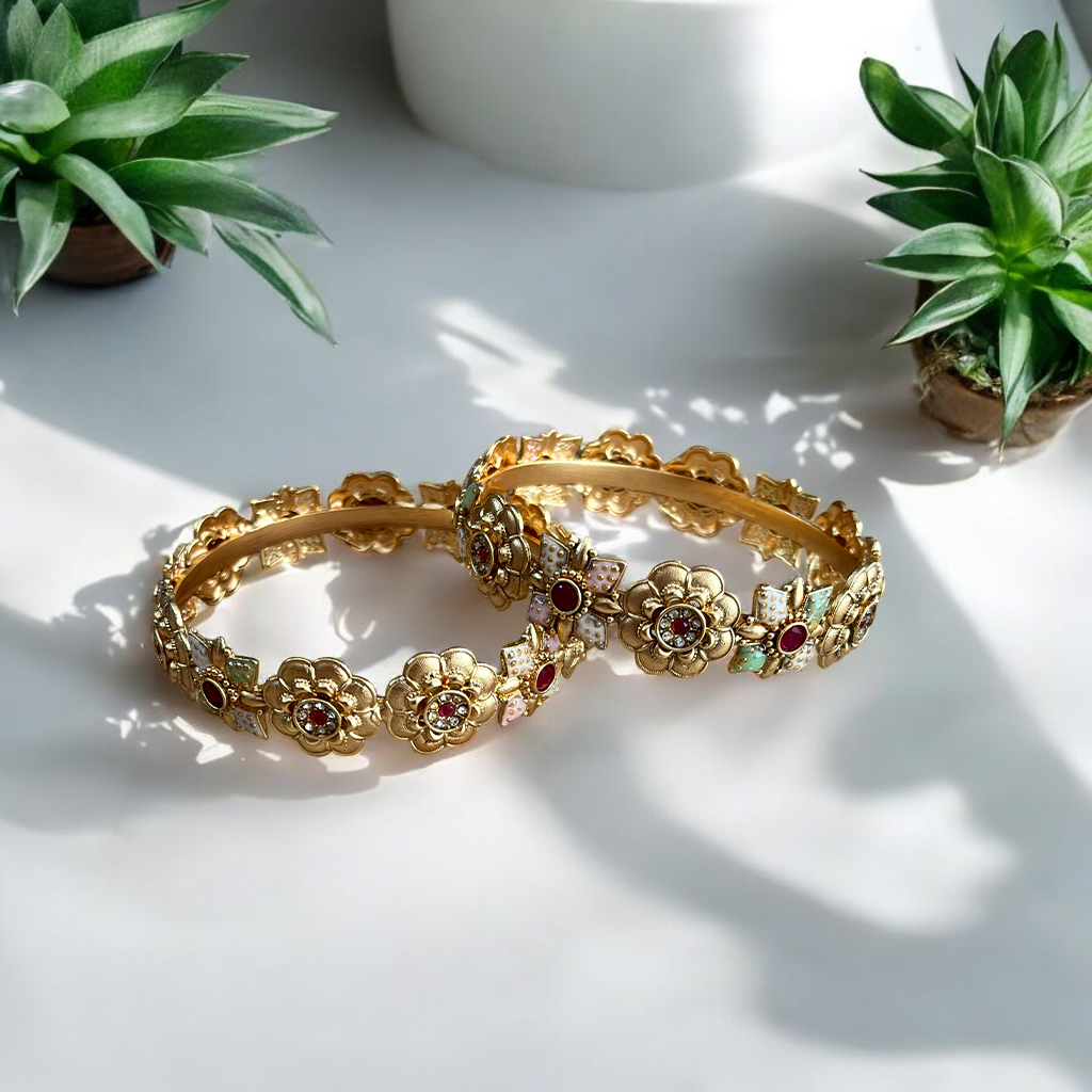 Garnisha Rajwadi Bangles Set