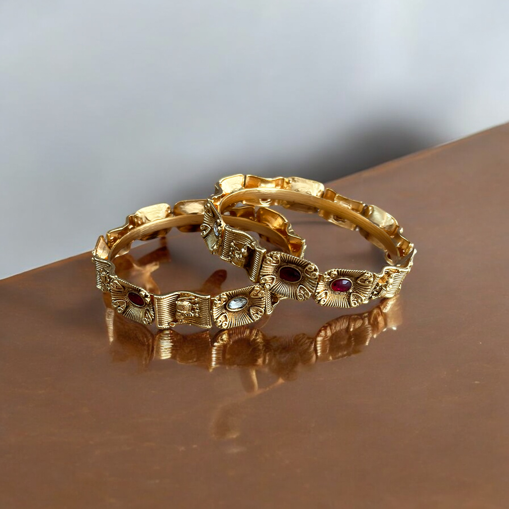 Garnisha Rajwadi Bangles Set