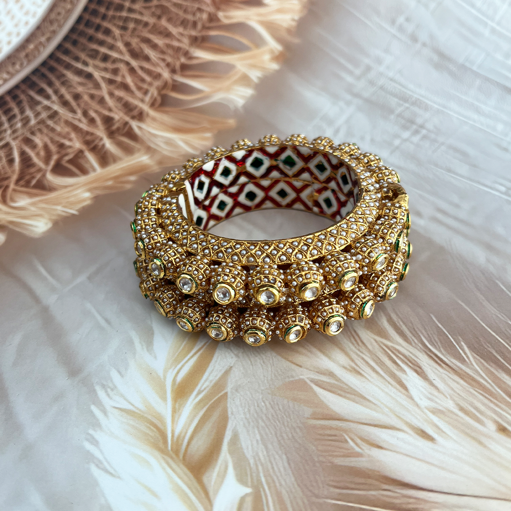 Garnisha Rajwadi Bangles Set