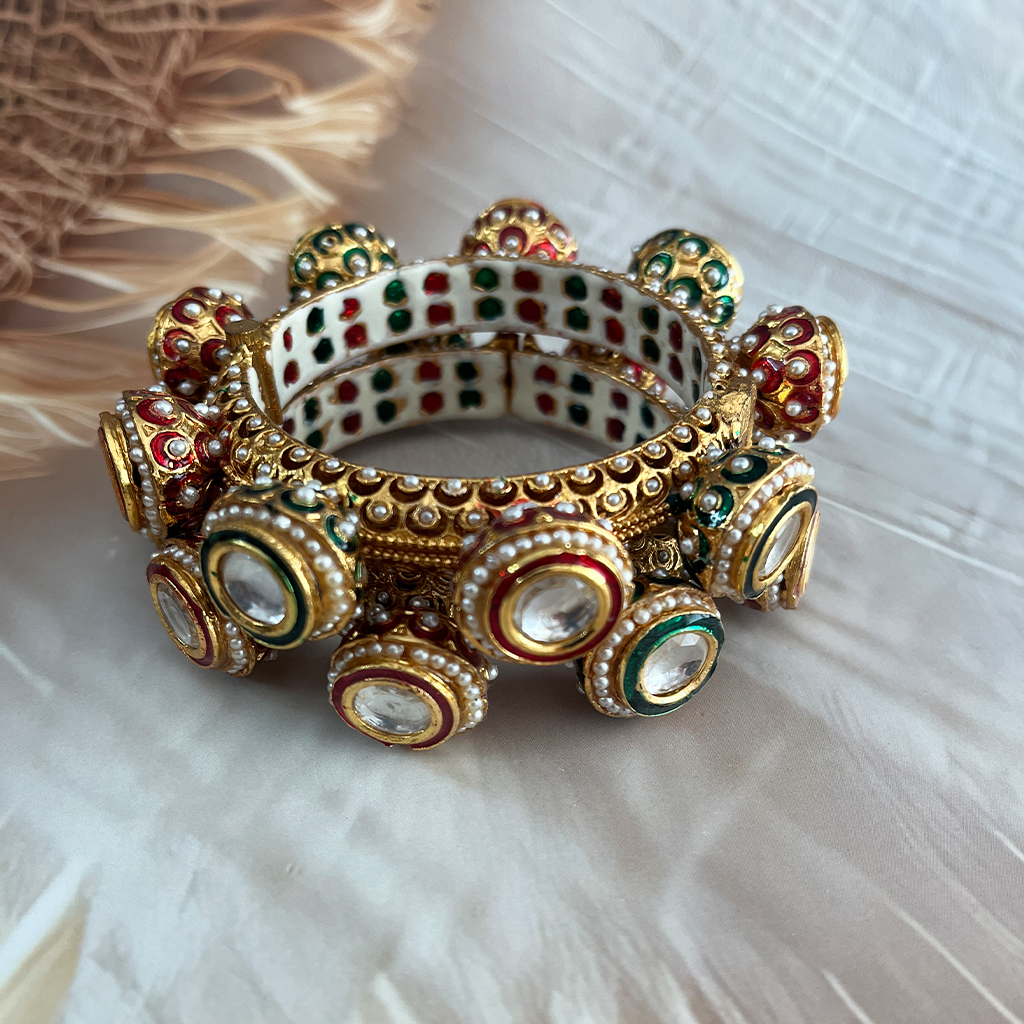 Garnisha Rajwadi Bangles Set