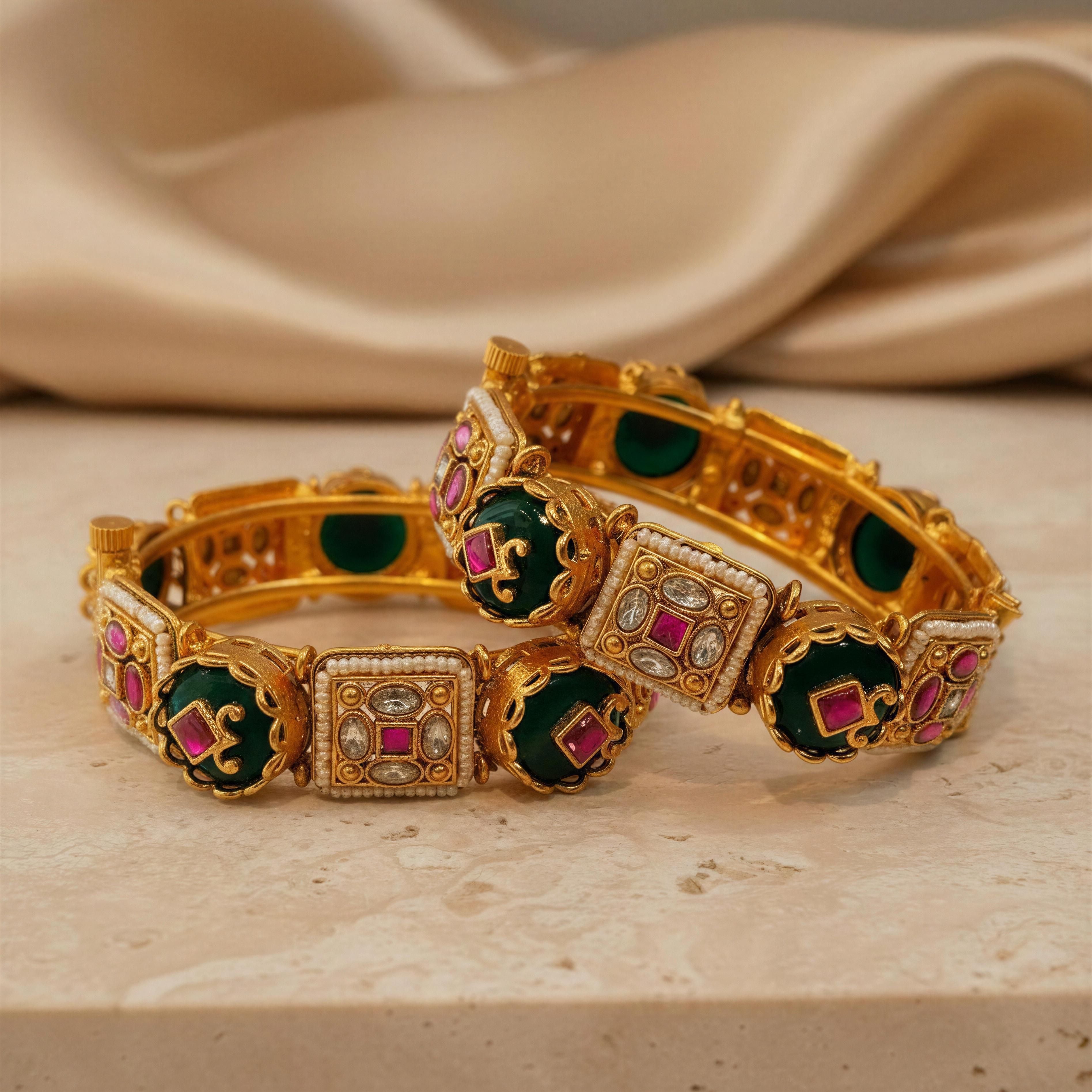 Aabharan Heritage Kada  (Set of 2)
