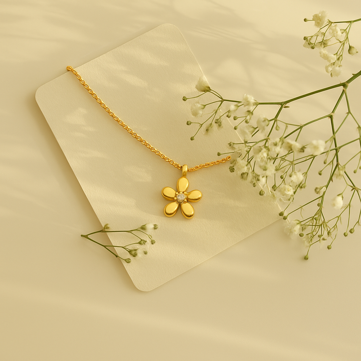 Daisy Shine Necklace