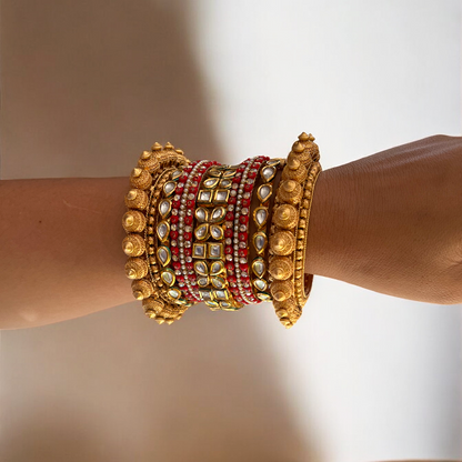 Garnisha Rajwadi Kundan Bangles Set