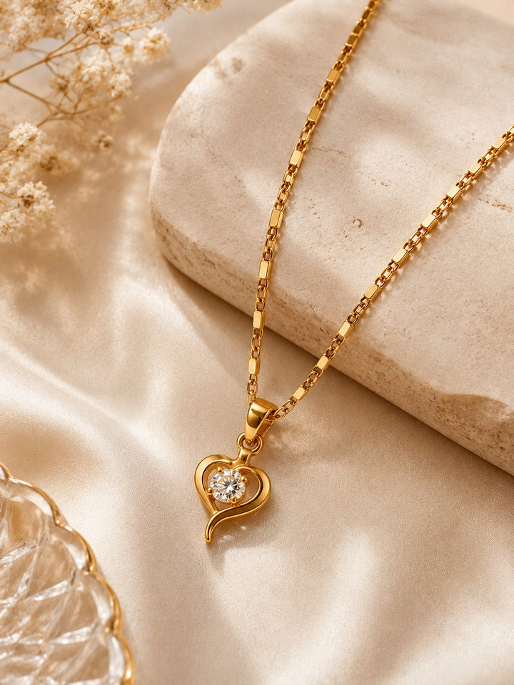 Sharp Heart Chain Pendant Set