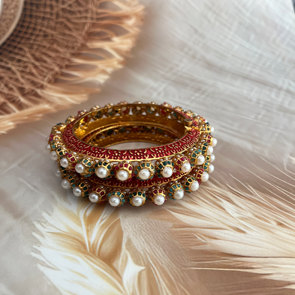 Garnisha Rajwadi Bangles Set