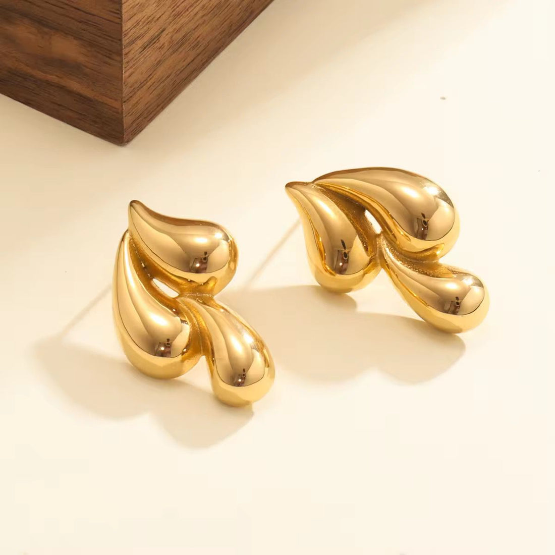 Fluid Grace Earrings