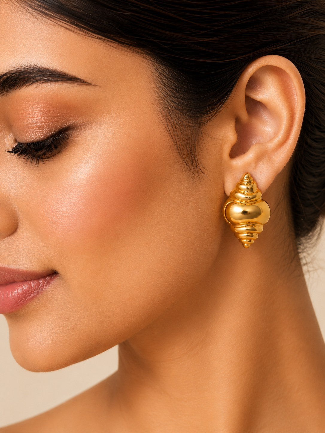 Shell Stud