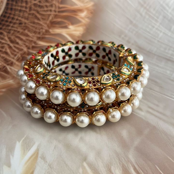 Garnisha Rajwadi Bangles Set