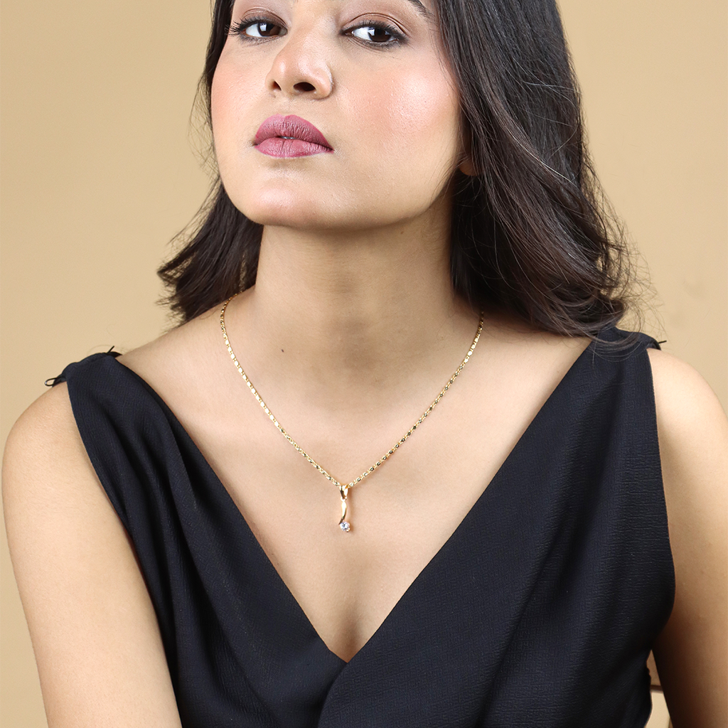 Chilly Drop Chain Pendant Set