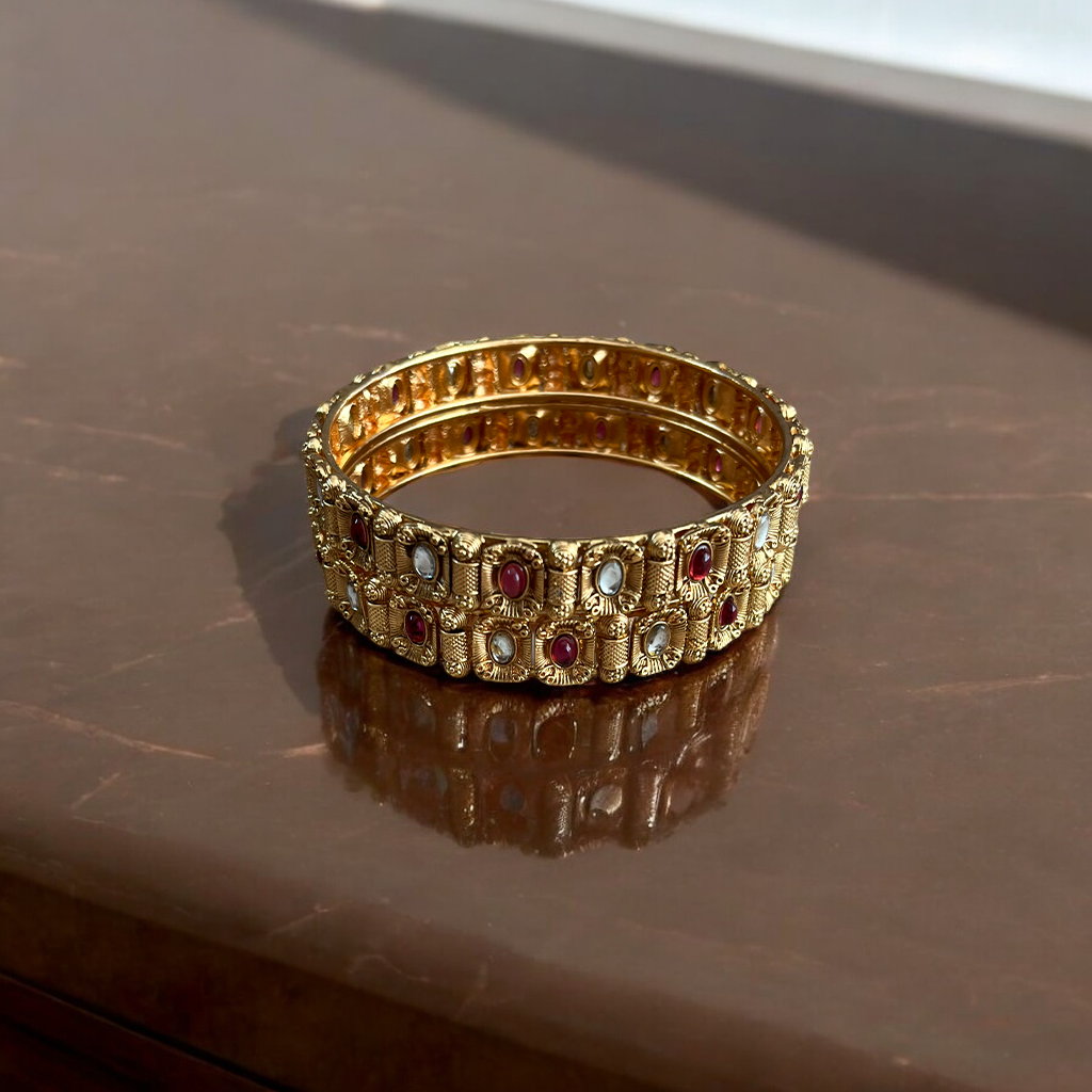 Garnisha Rajwadi Bangles Set