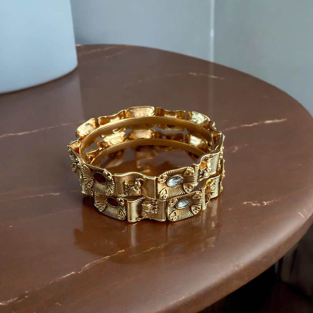 Garnisha Rajwadi Bangles Set