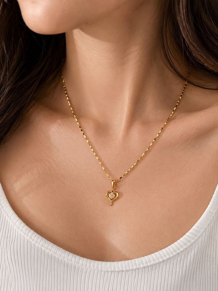 Sharp Heart Chain Pendant Set