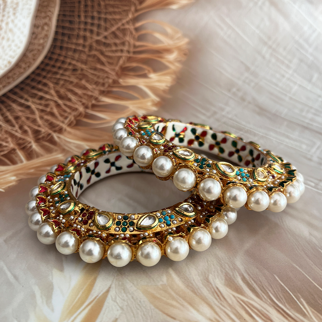 Garnisha Rajwadi Bangles Set