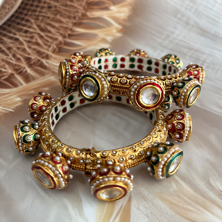 Garnisha Rajwadi Bangles Set