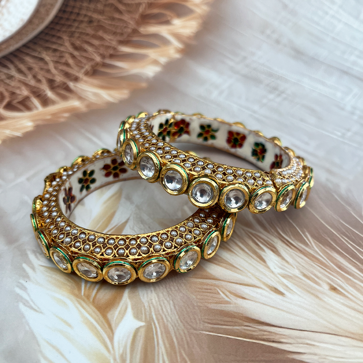 Garnisha Rajwadi Bangles Set
