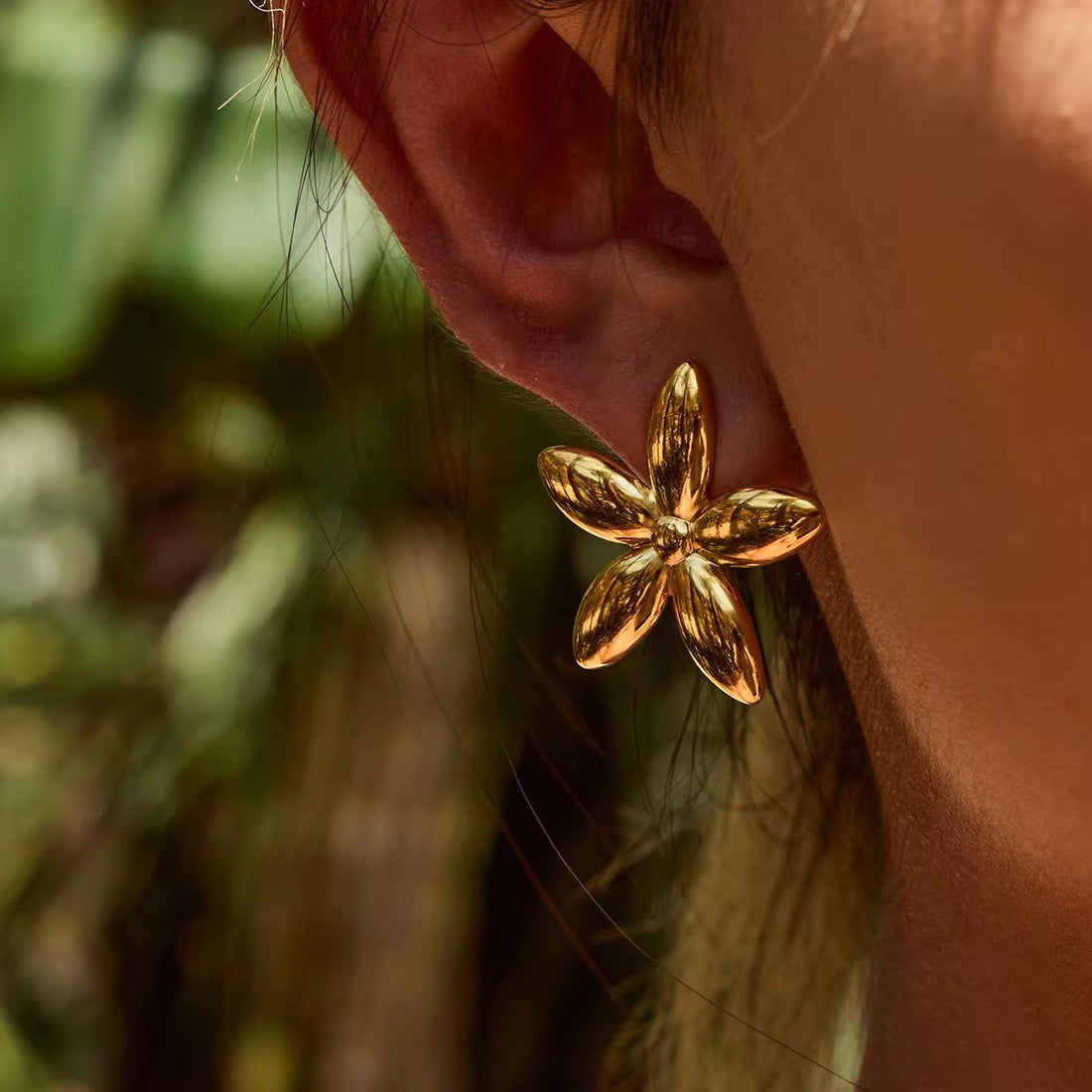 Sunpetal Studs