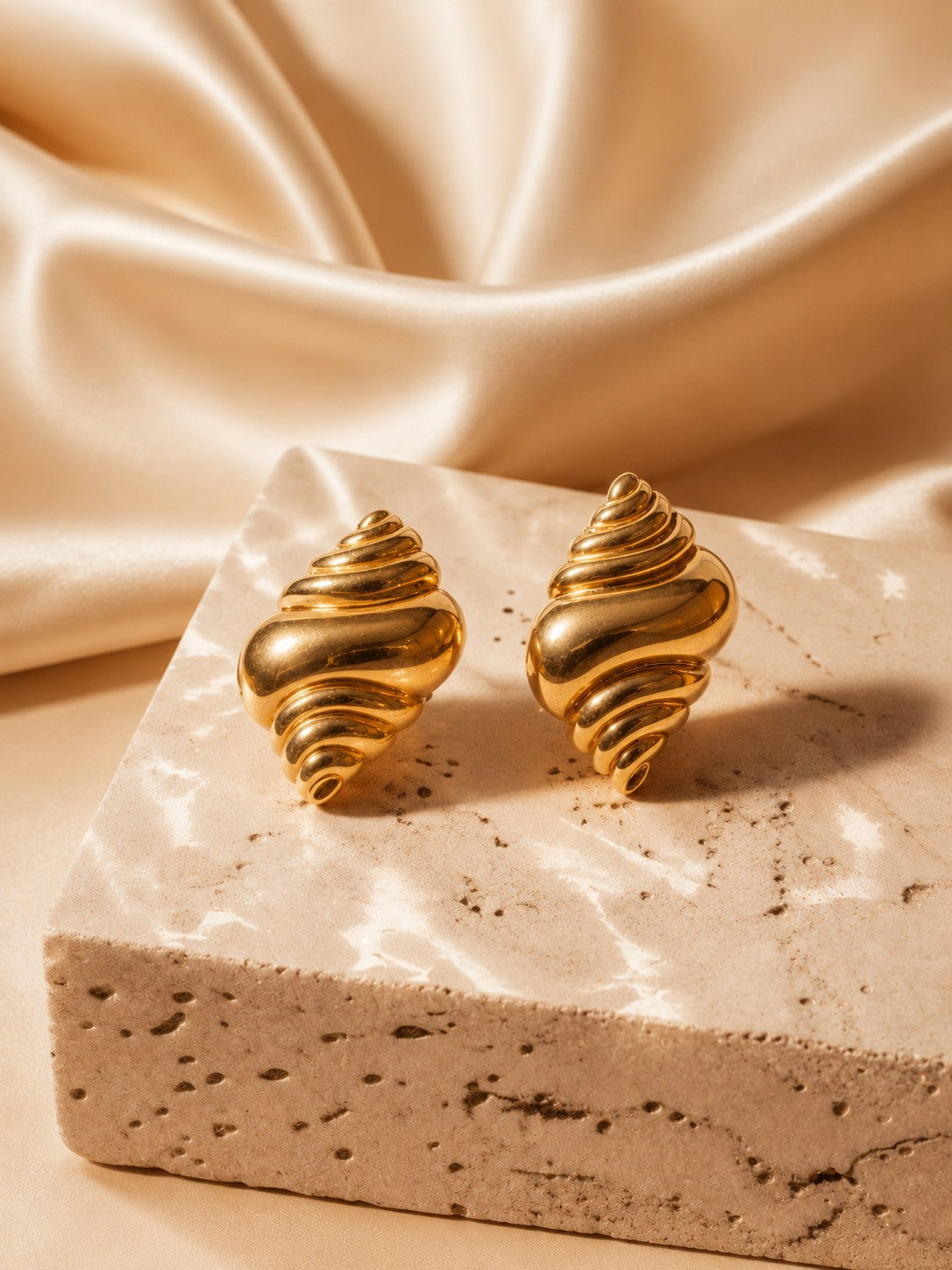Shell Stud