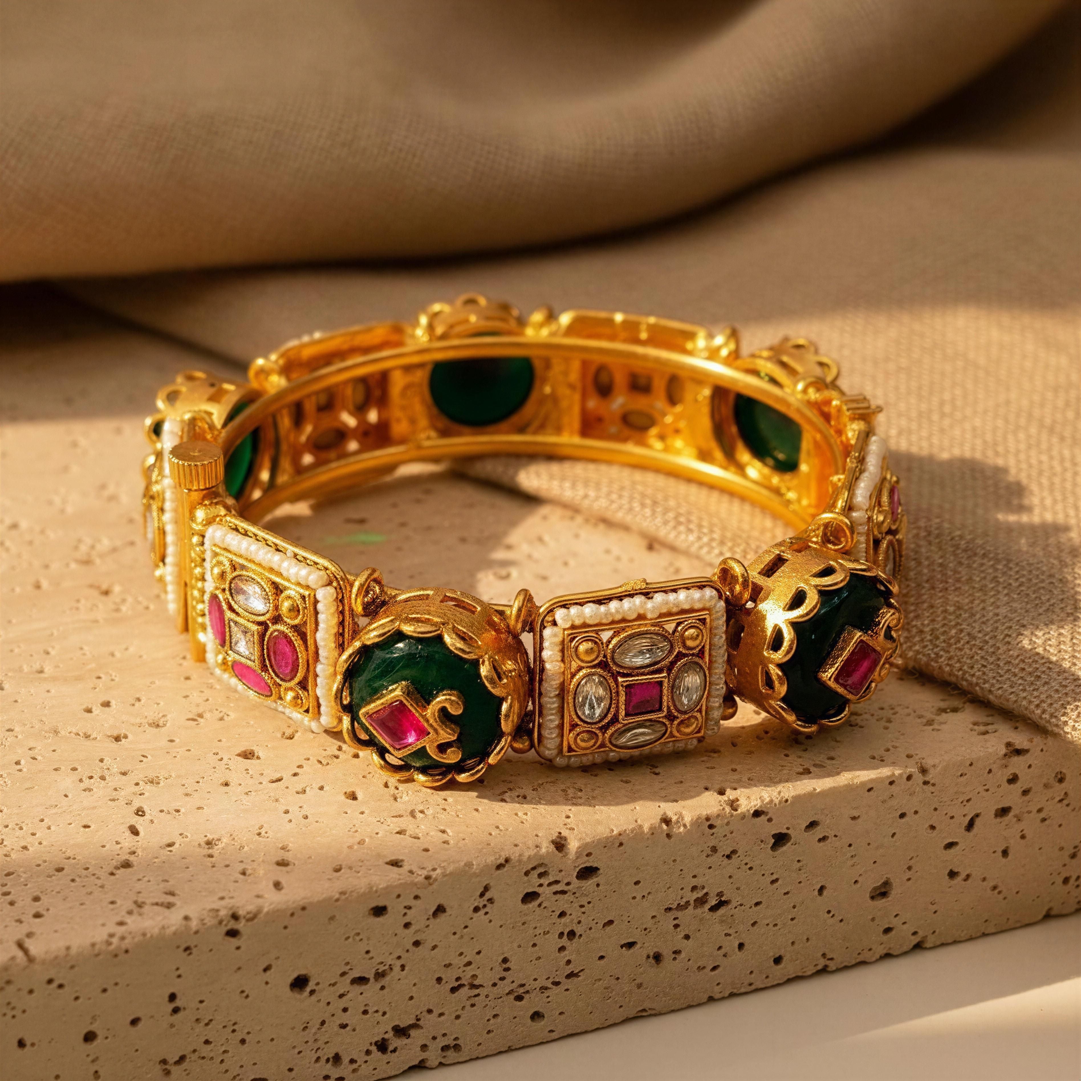 Aabharan Heritage Kada  (Set of 2)
