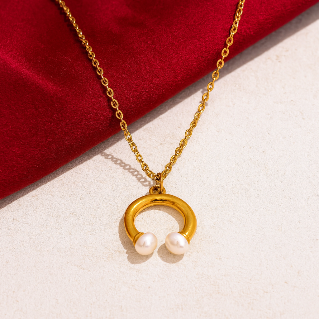 Pearl Horseshoe Pendant