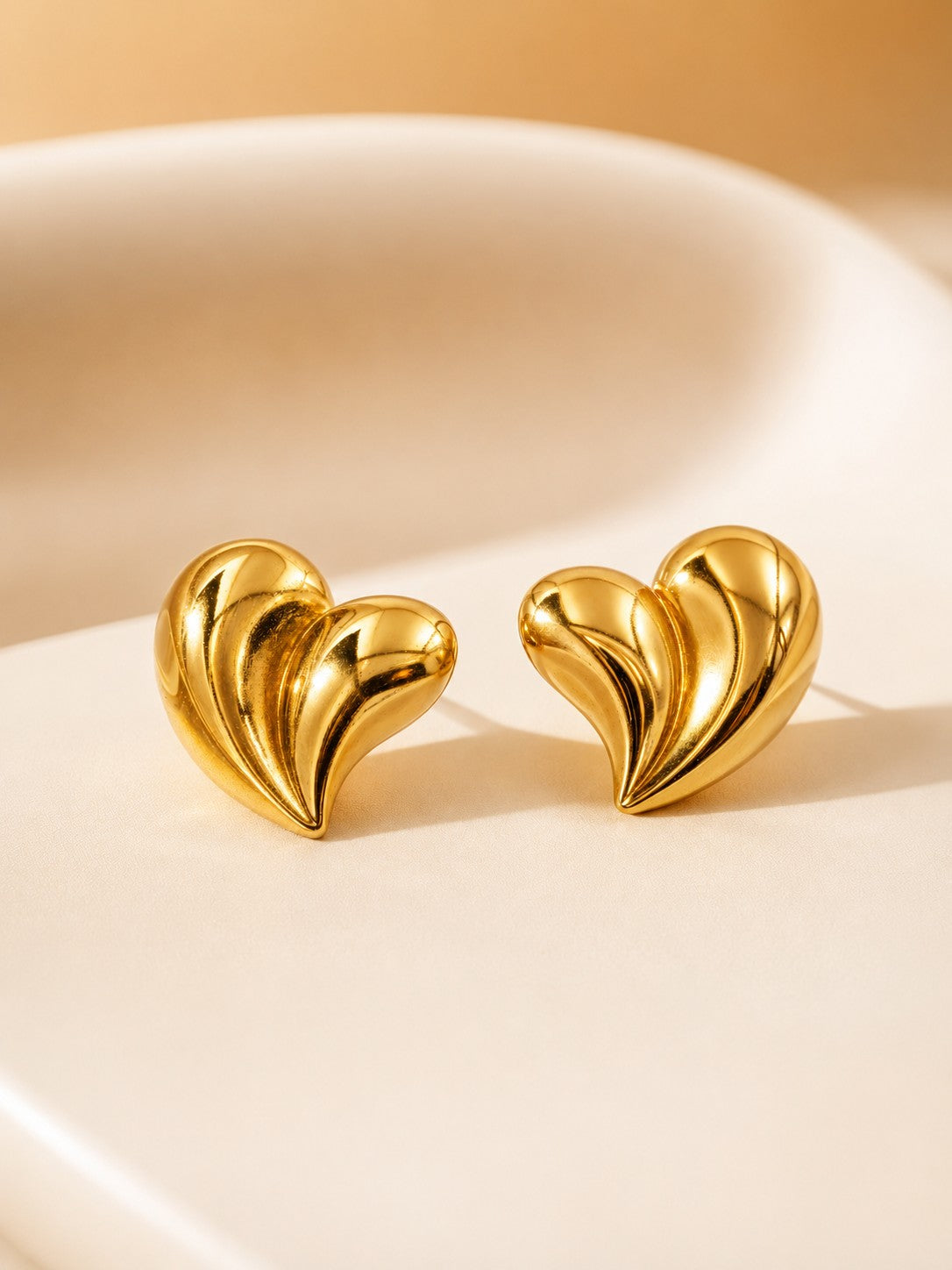 Anuraag Heart Stud