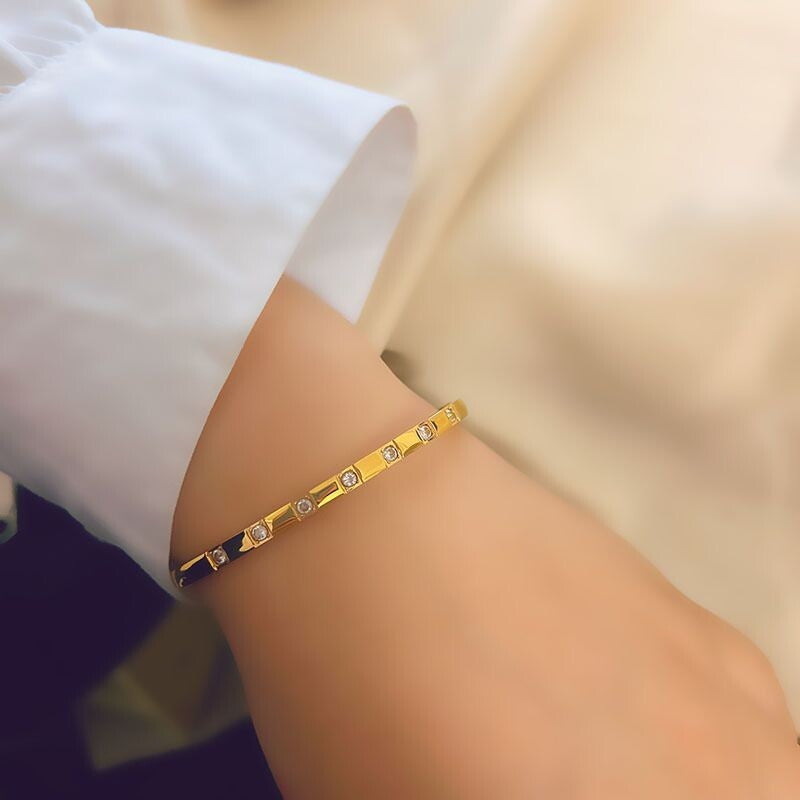 Dazzling Stone Bangle Bracelet