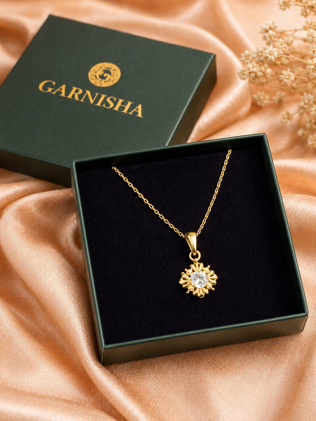 Hibiscus Chain Pendant Set