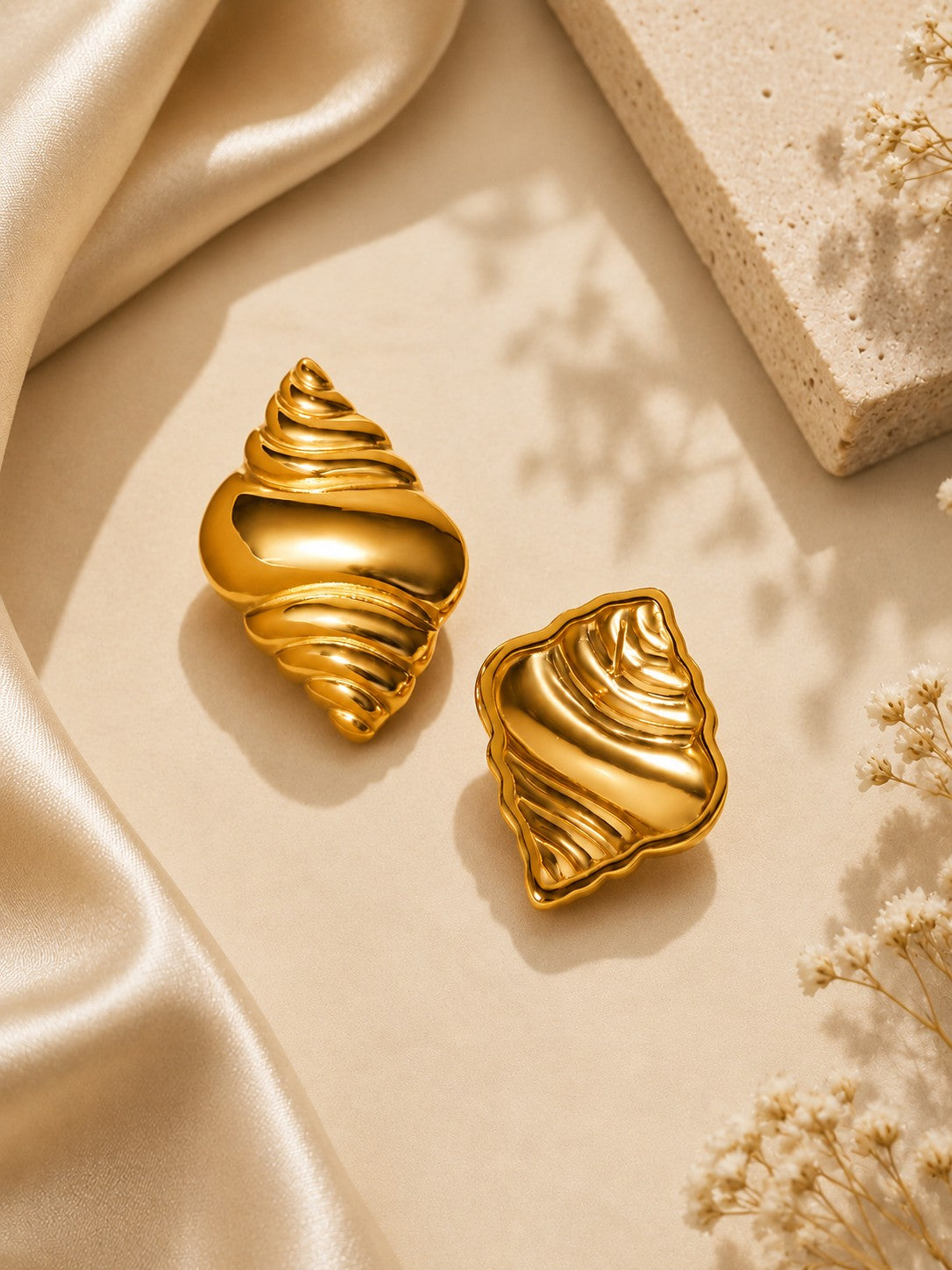 Shell Stud