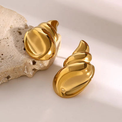 Aurelia Shell Studs
