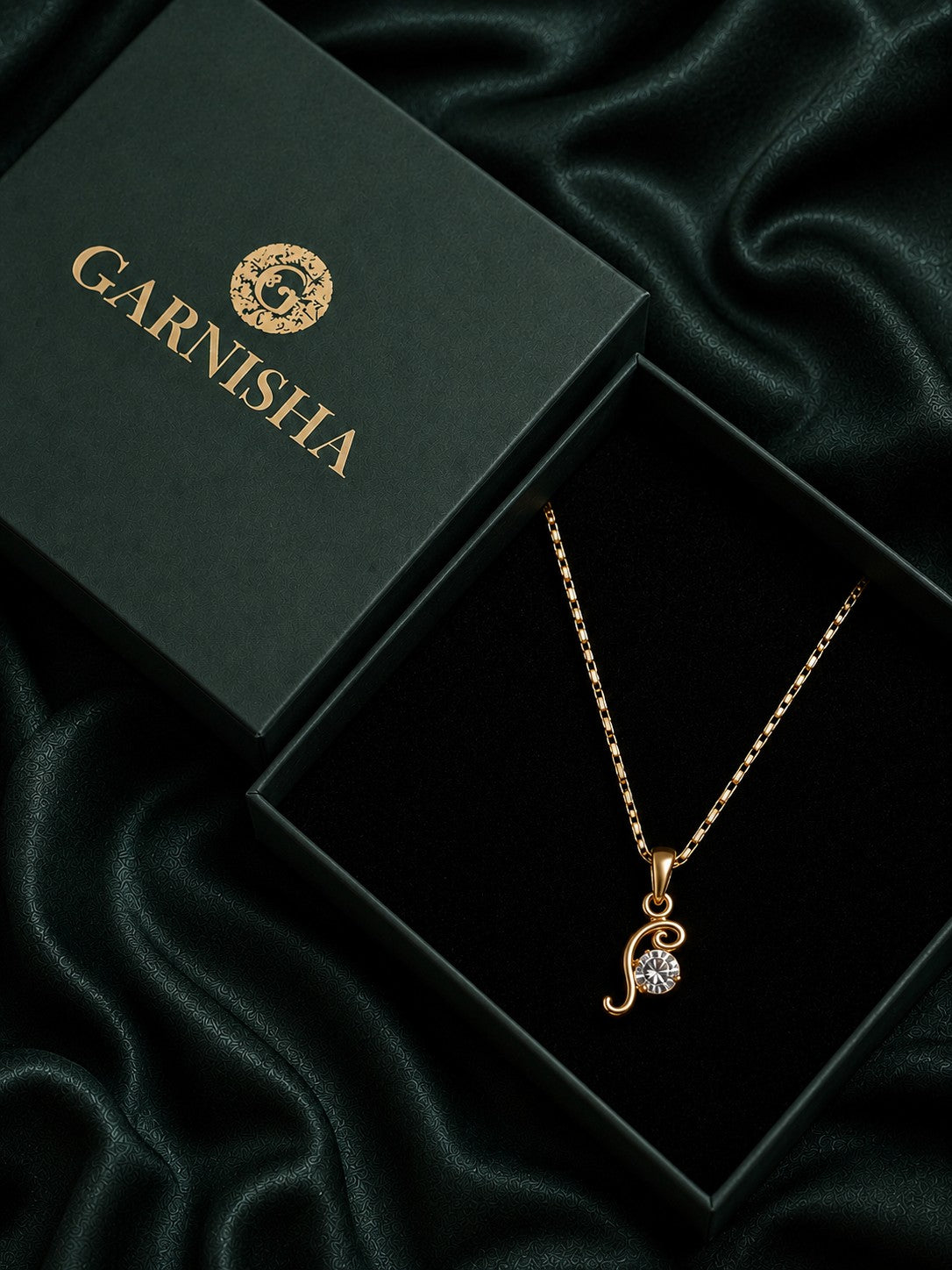 Angle Wings Chain Pendant Set
