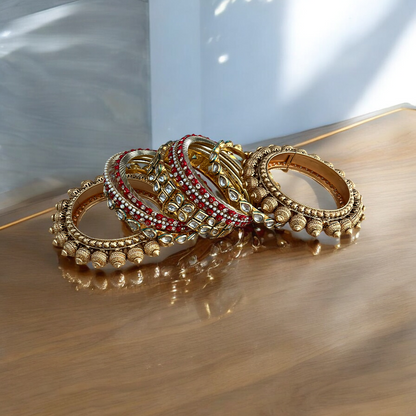 Garnisha Rajwadi Kundan Bangles Set