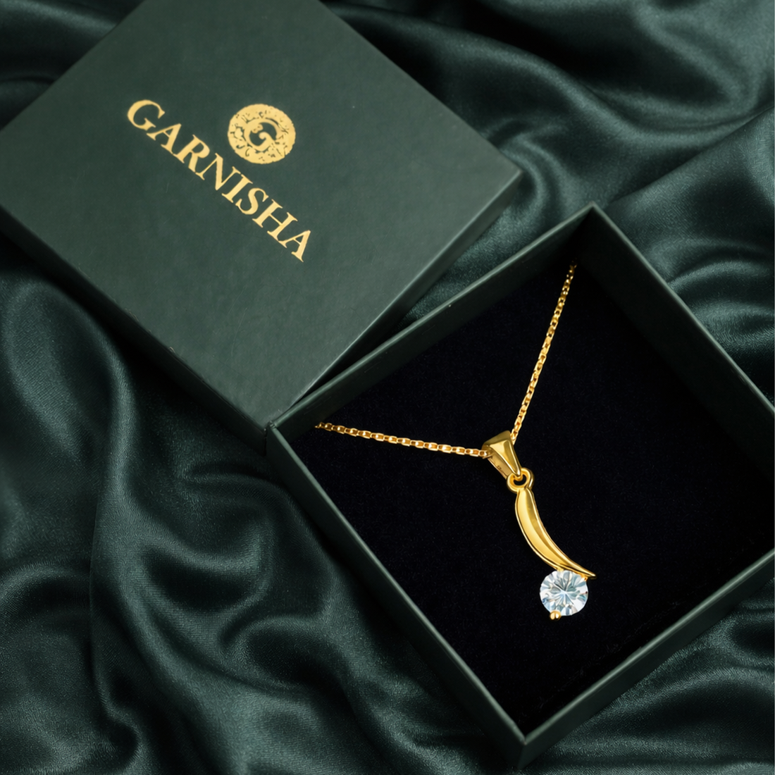 Chilly Drop Chain Pendant Set