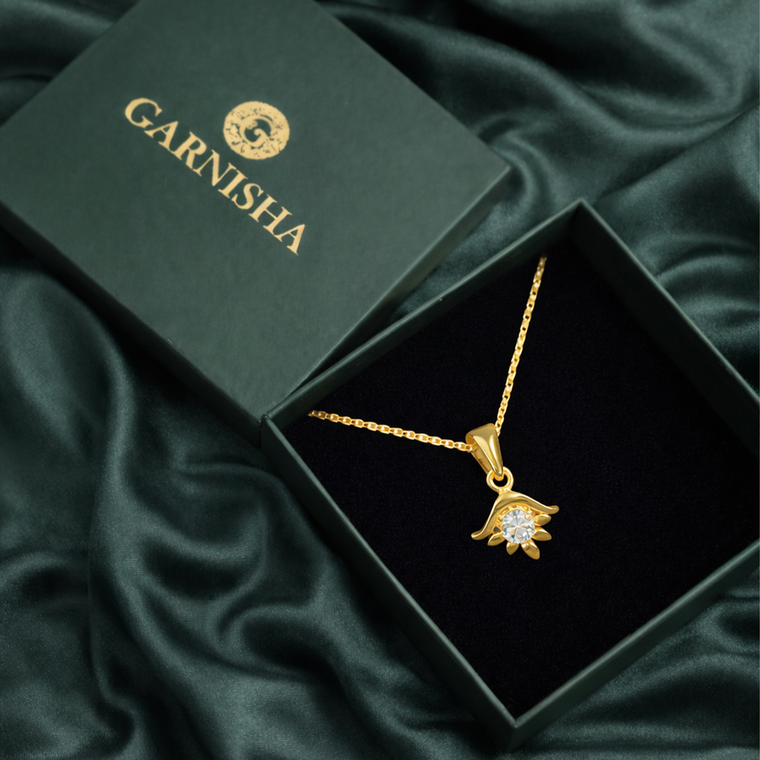 U Flower Chain Pendant Set