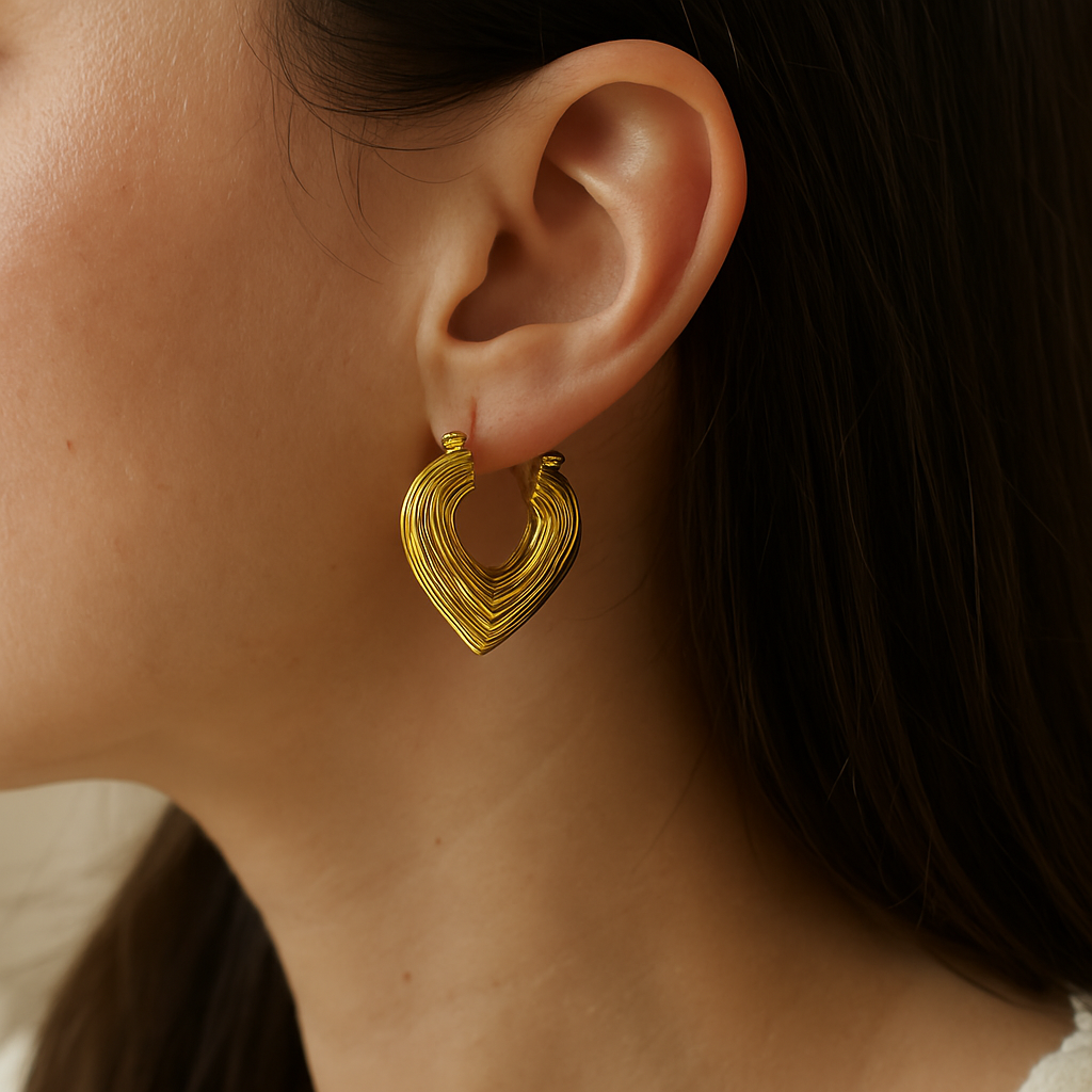 18k Gold Adorable Heart hoop Earrings