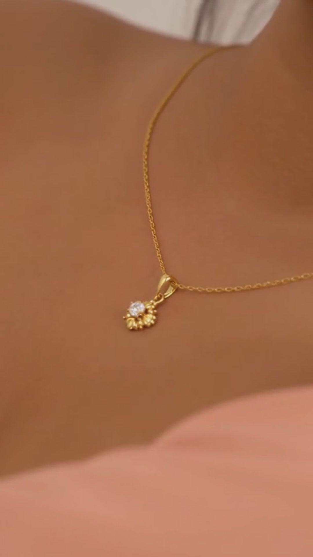 Hibiscus Chain Pendant Set
